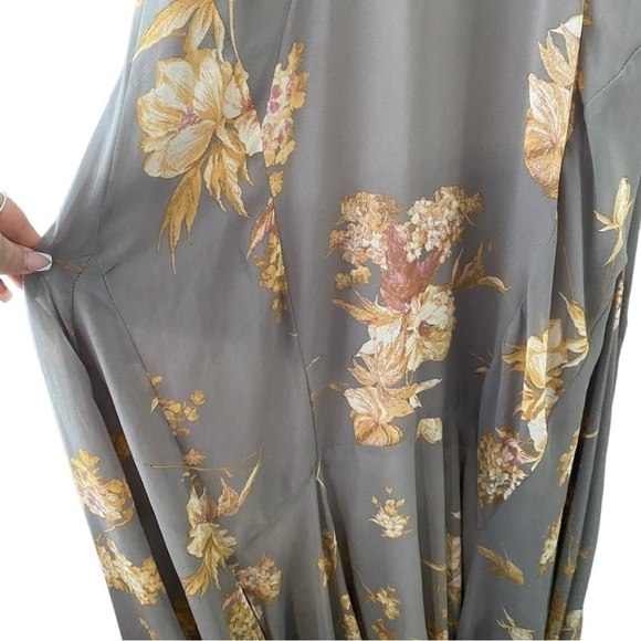 Dress Forum Floral Flared Hem Maxi Dress I Size: S - Picture 8 of 16